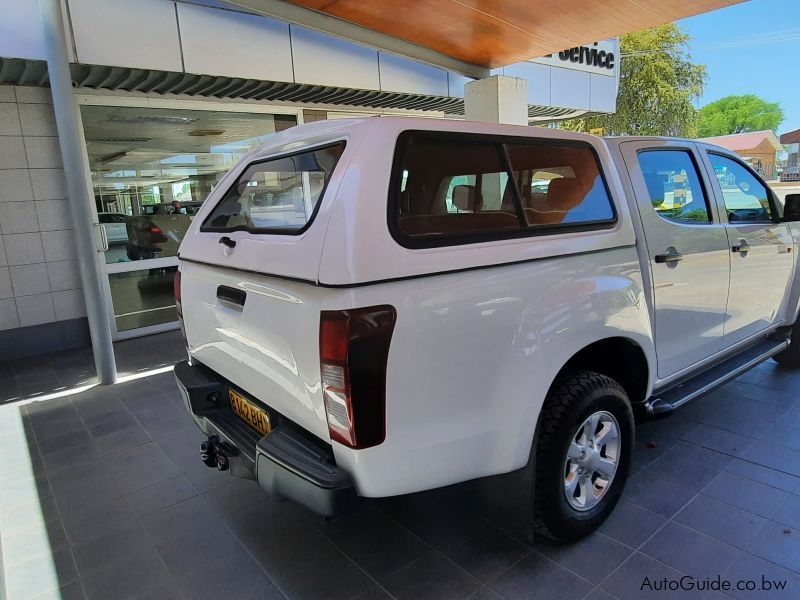 Isuzu KB D/C 250 4x4  in Botswana