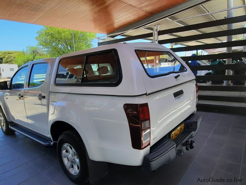 Isuzu KB D/C 250 4x4  in Botswana