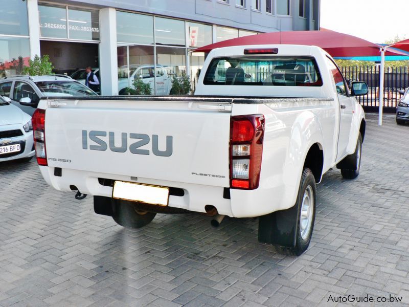 Isuzu KB250 Fleetside in Botswana