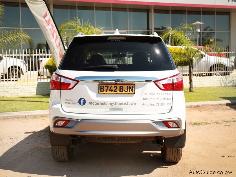 Isuzu MU-X  in Botswana