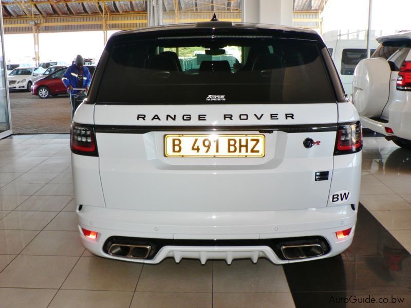 Land Rover Range Rover SVR in Botswana