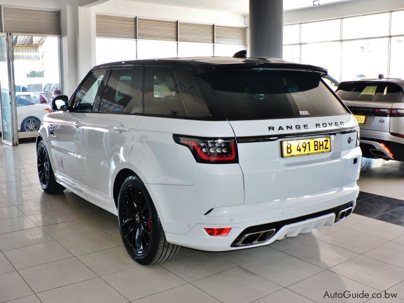 Land Rover Range Rover SVR in Botswana