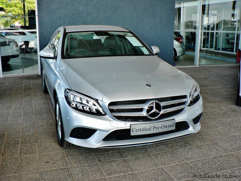 Mercedes-Benz C180 F/L in Botswana