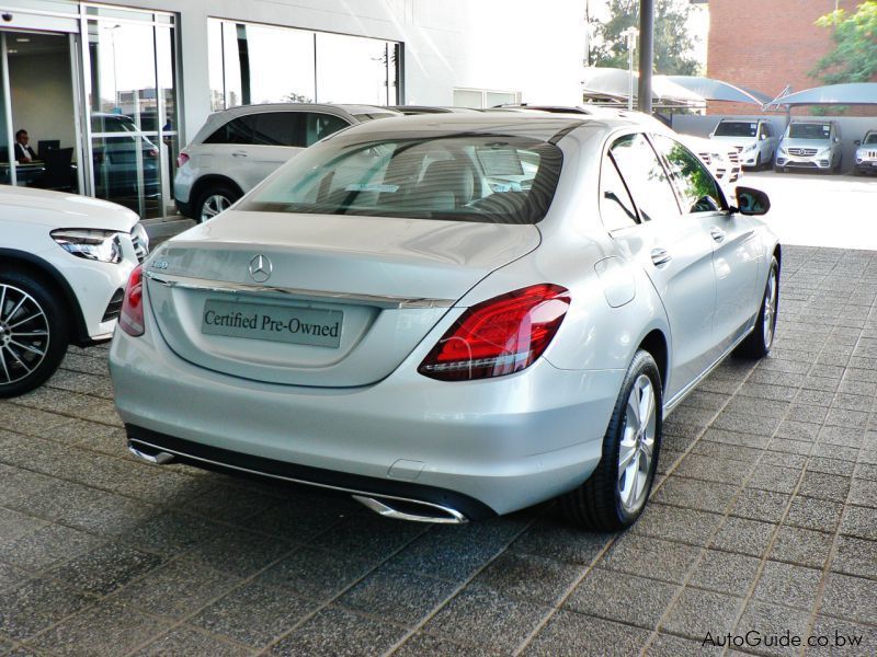 Mercedes-Benz C180 F/L in Botswana