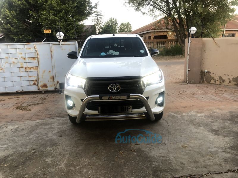 Toyota Hilux 2.8 GD-6 Raider 4x4 A/T in Botswana