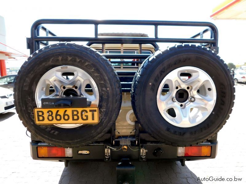 Toyota Land Cruiser LX in Botswana