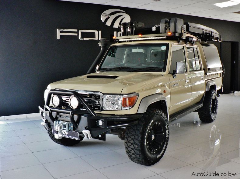 Toyota Land Cruiser LX V8 in Botswana