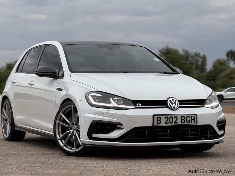 Volkswagen Golf 7.5 R in Botswana