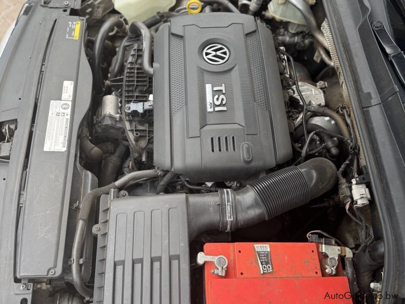 Volkswagen Golf 7.5 R in Botswana