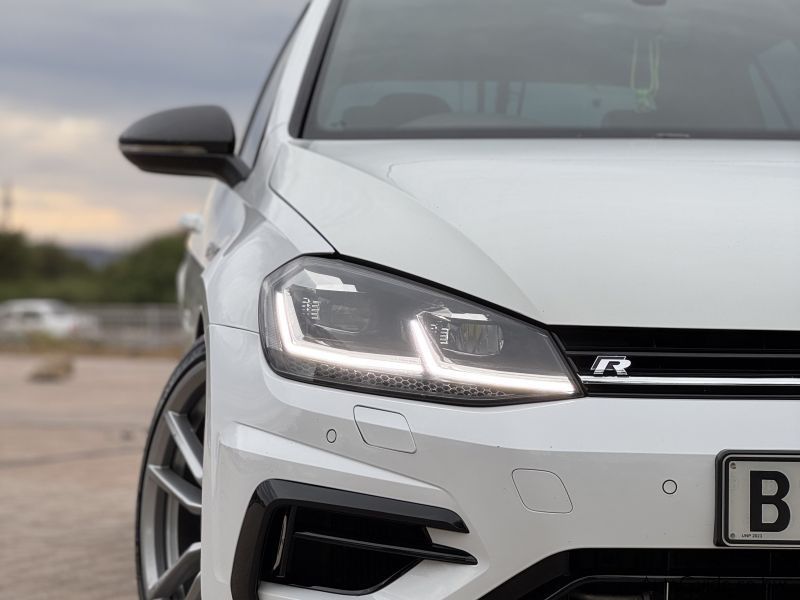 Volkswagen Golf 7.5 R in Botswana