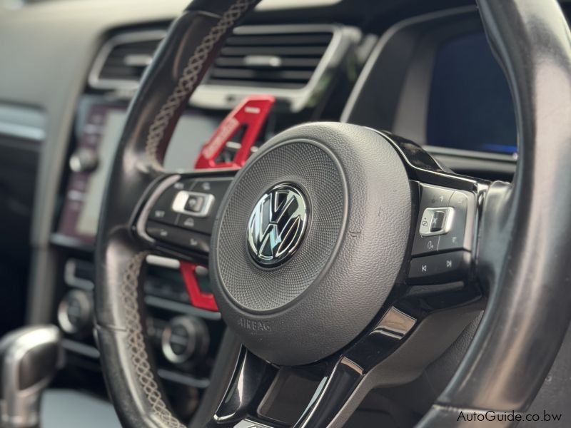 Volkswagen Golf 7.5 R in Botswana