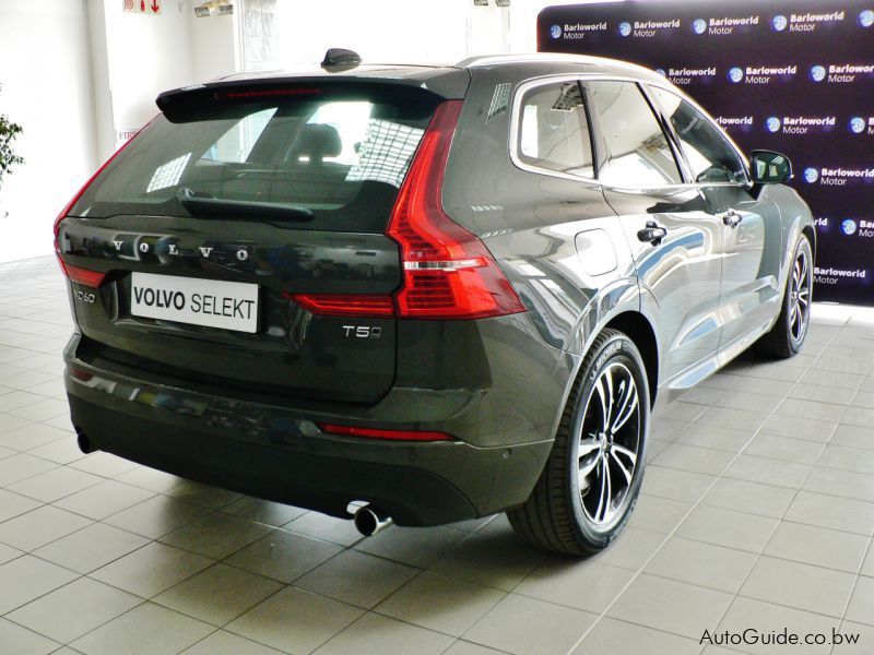 Volvo XC60 D5 Momentum Geartronic AWD in Botswana