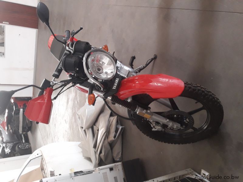 AC Yamaha YBR 125E in Botswana