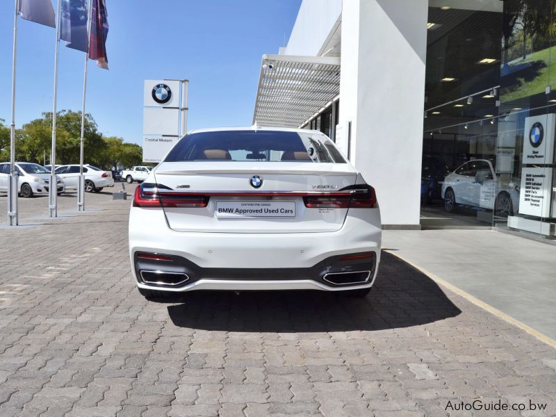 BMW 750 Li XDrive in Botswana