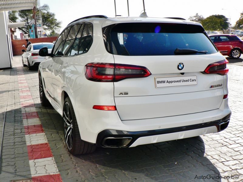 BMW X5 M50d in Botswana