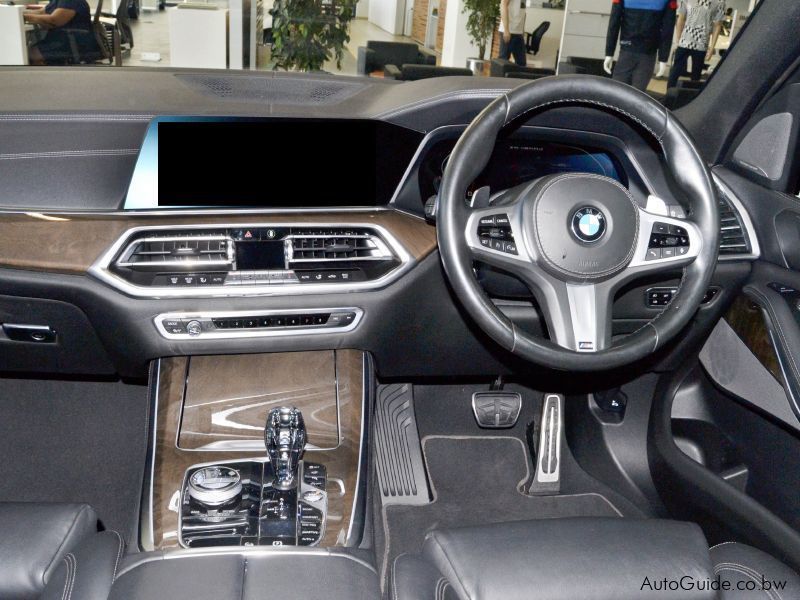 BMW X5 M50d in Botswana