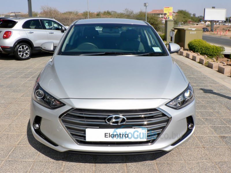 Hyundai Elantra GLS in Botswana