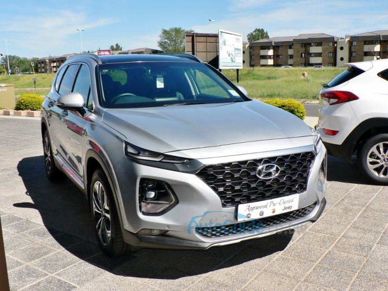 Hyundai Santa Fe R Elite in Botswana