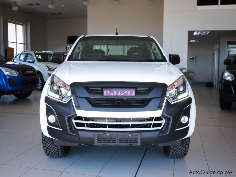 Isuzu  Dmax 250 X Rider in Botswana