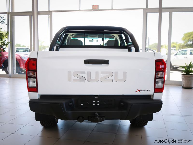 Isuzu  Dmax 250 X Rider in Botswana