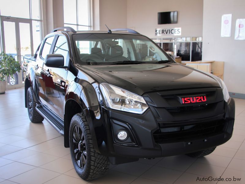 Isuzu D-Max 250 X-Rider Black Edition  in Botswana