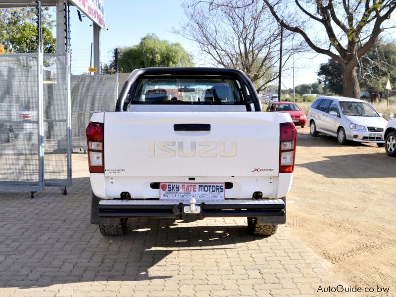 Isuzu KB250 X-Rider in Botswana