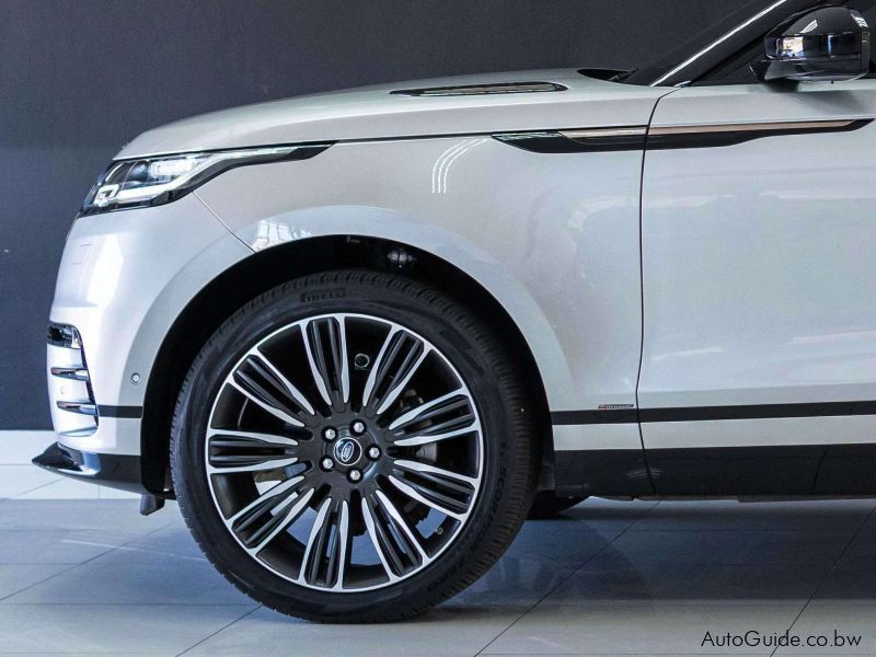 Land Rover Range Rover Velar D240 SE R-Dynamic in Botswana