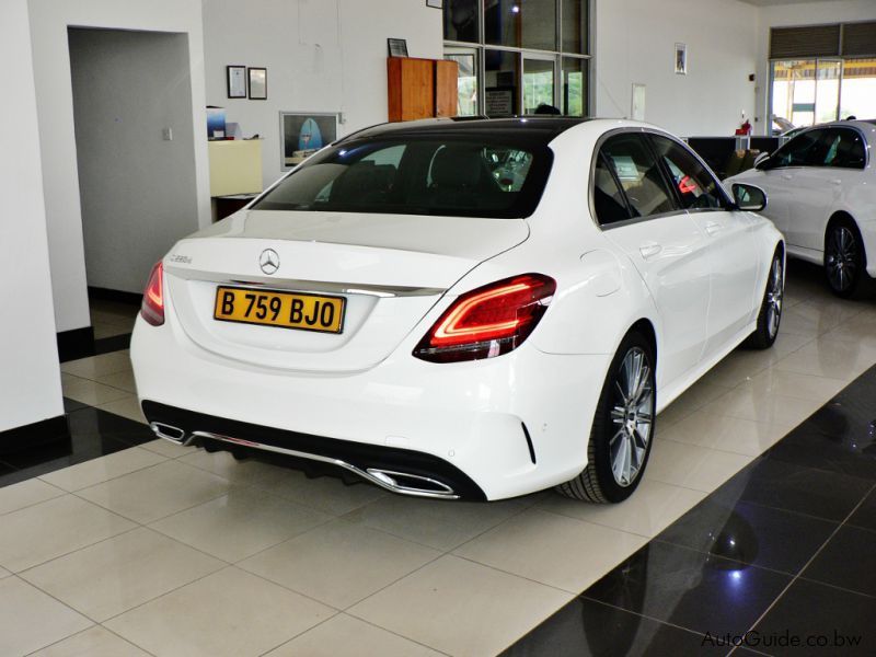 Mercedes-Benz C220 D in Botswana