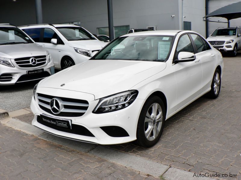 Mercedes-Benz C220 d in Botswana