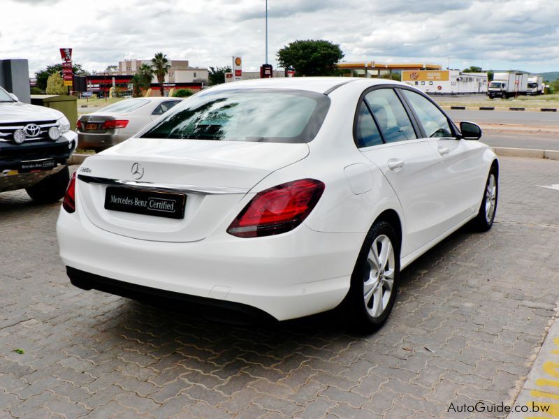 Mercedes-Benz C220 d in Botswana