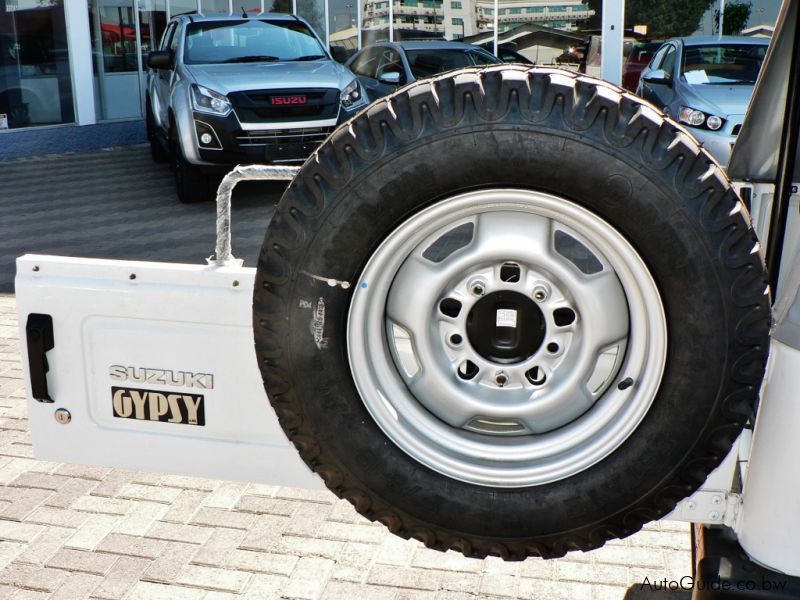 Suzuki Gypsy MG413 W in Botswana