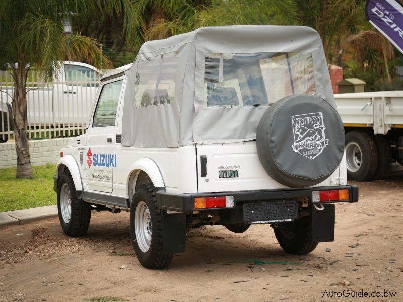 Suzuki Gypsy MG413W in Botswana