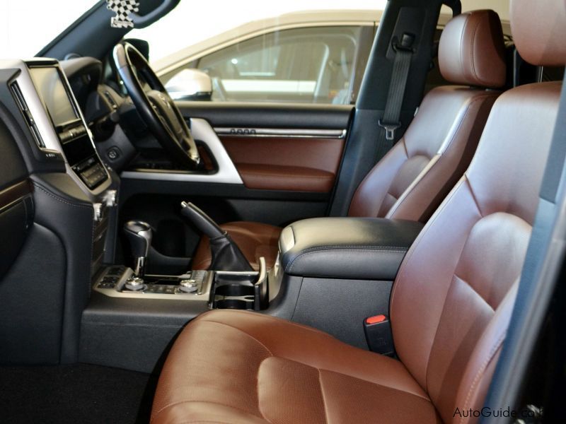 Used Toyota Land Cruiser 200 Series ZX V8 | 2019 Land