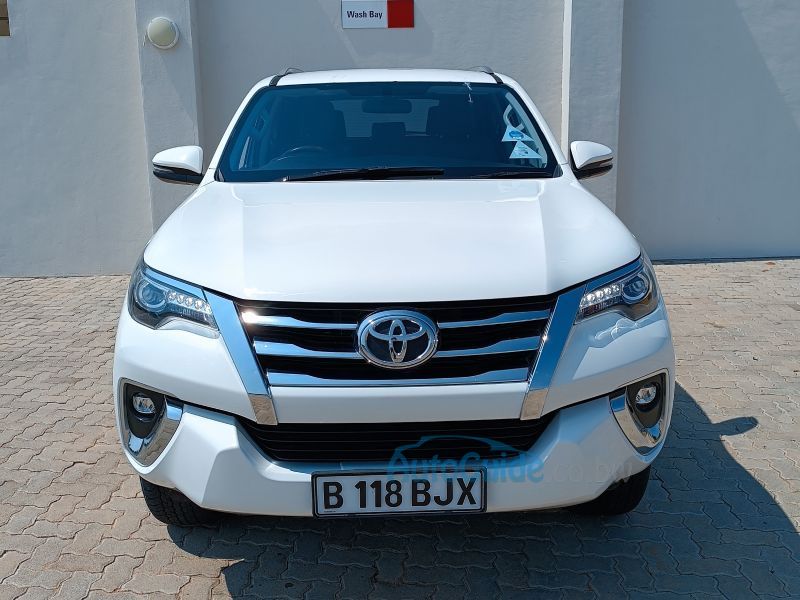 Toyota TOYOTA FORTUNER 2.8 GD6 4X4 AT in Botswana