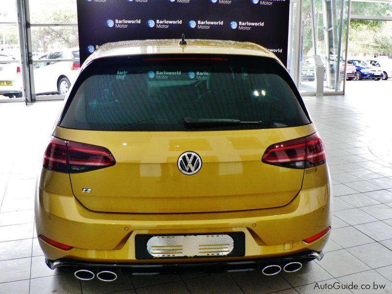Volkswagen Golf 7 R  in Botswana