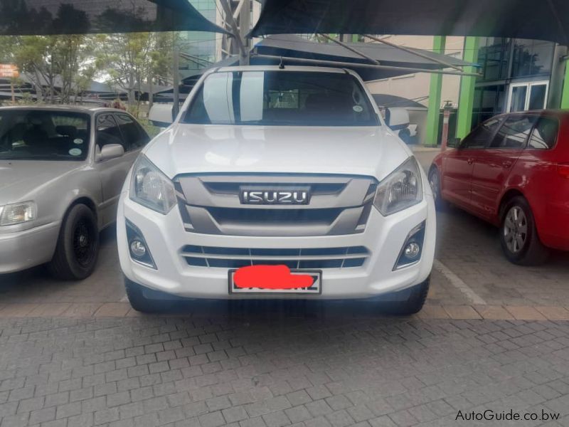 Isuzu KB 250 D/C in Botswana