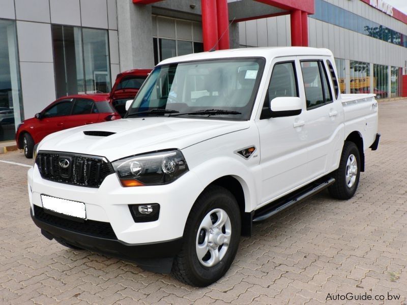 Mahindra S6 Pik Up MHawk D140 in Botswana