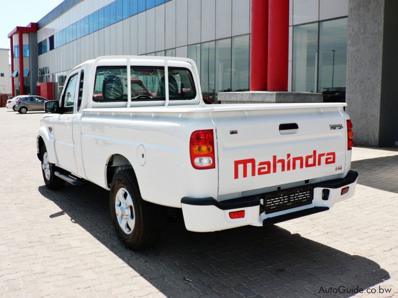 Mahindra S6 Pik Up MHawk D140 in Botswana