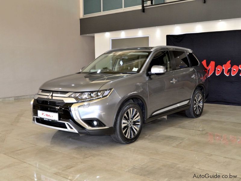 Mitsubishi Outlander in Botswana