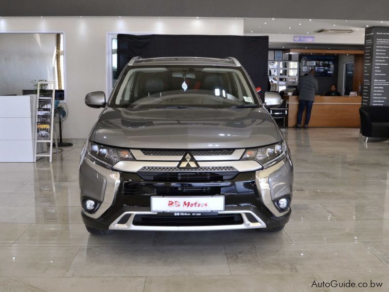 Mitsubishi Outlander in Botswana