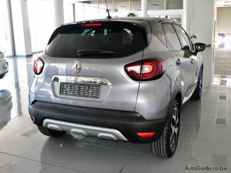 Renault Captur TCe in Botswana