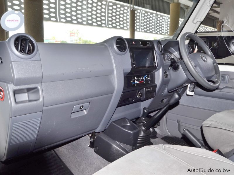 Toyota Land Cruiser Namib Edition V8 in Botswana
