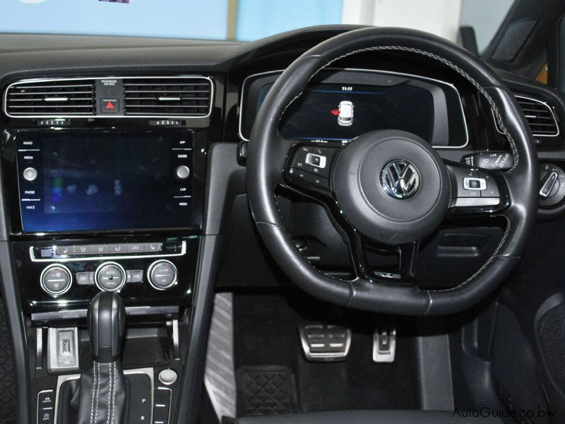 Volkswagen Golf 7.5 R in Botswana