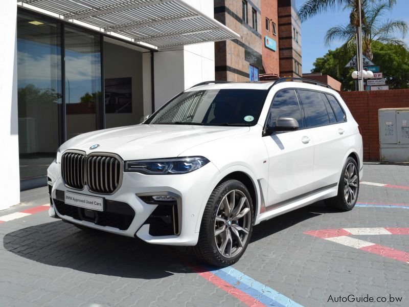 BMW X7 M50D in Botswana