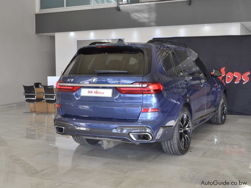 BMW X7 xDrive 30d in Botswana