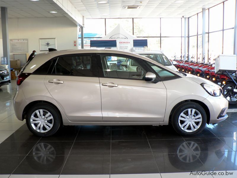 Honda Fit Comfort CVT in Botswana