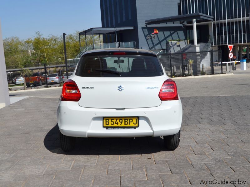 Suzuki Swift GL AMT in Botswana