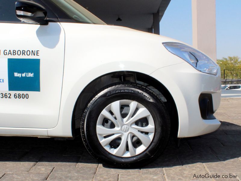 Suzuki Swift GL AMT in Botswana