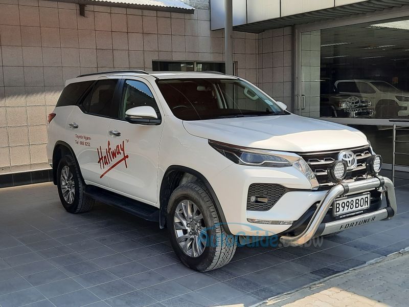 Toyota Fortuner 2.8 GD6 4x4 A/T in Botswana