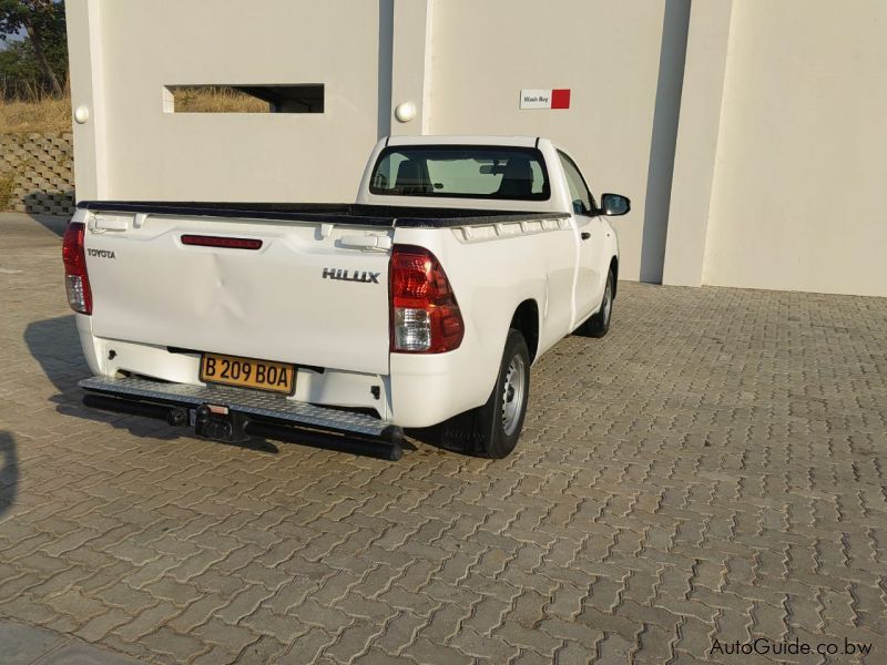 Toyota HILUX 2.0 VVT-I SC A/C in Botswana